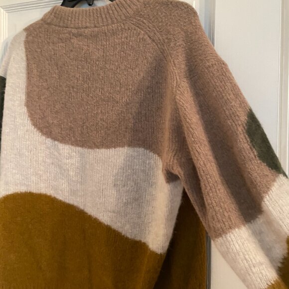 Everlane Camo Crew Neck Sweater - Picture 12 of 15